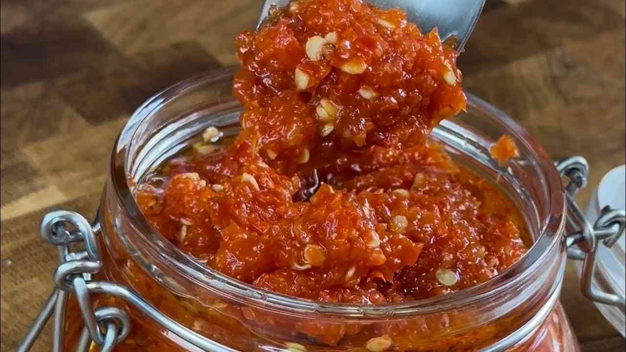 Traditional Middle Eastern Hot Sauce (Shatta) Recipe - Middle Eastern Recipes